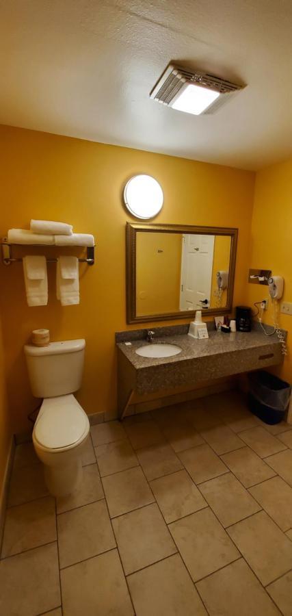 Olympic View Inn Скуим Екстериор снимка