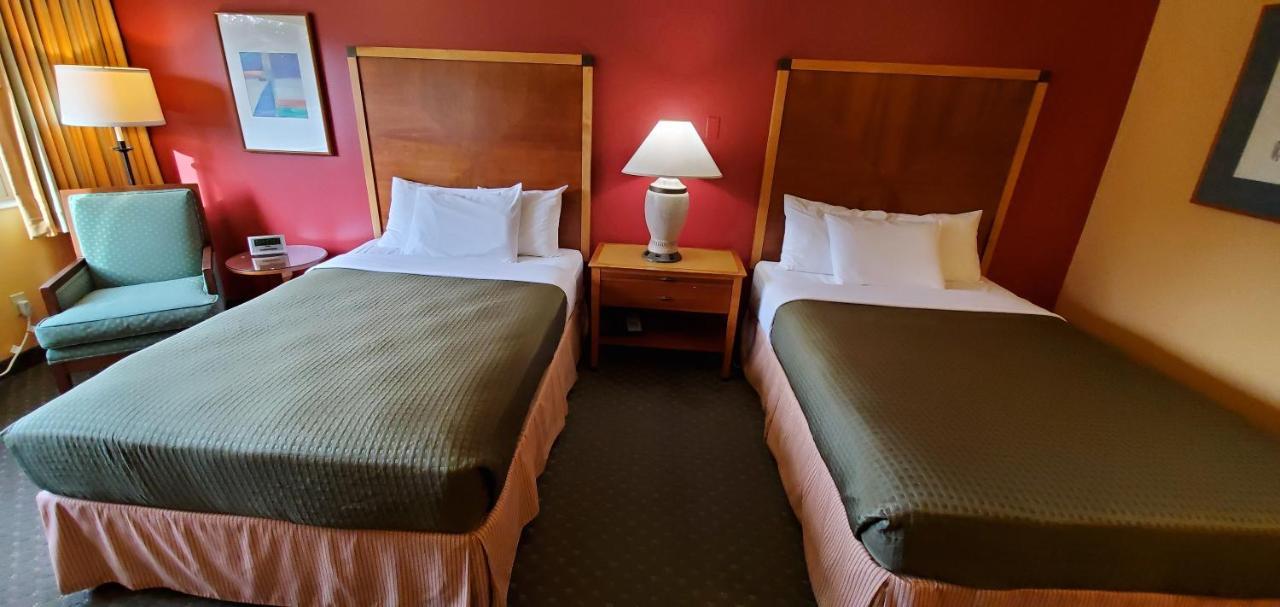 Olympic View Inn Скуим Екстериор снимка