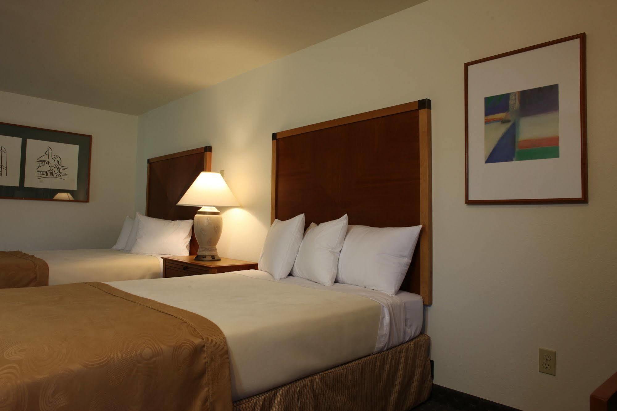 Olympic View Inn Скуим Екстериор снимка