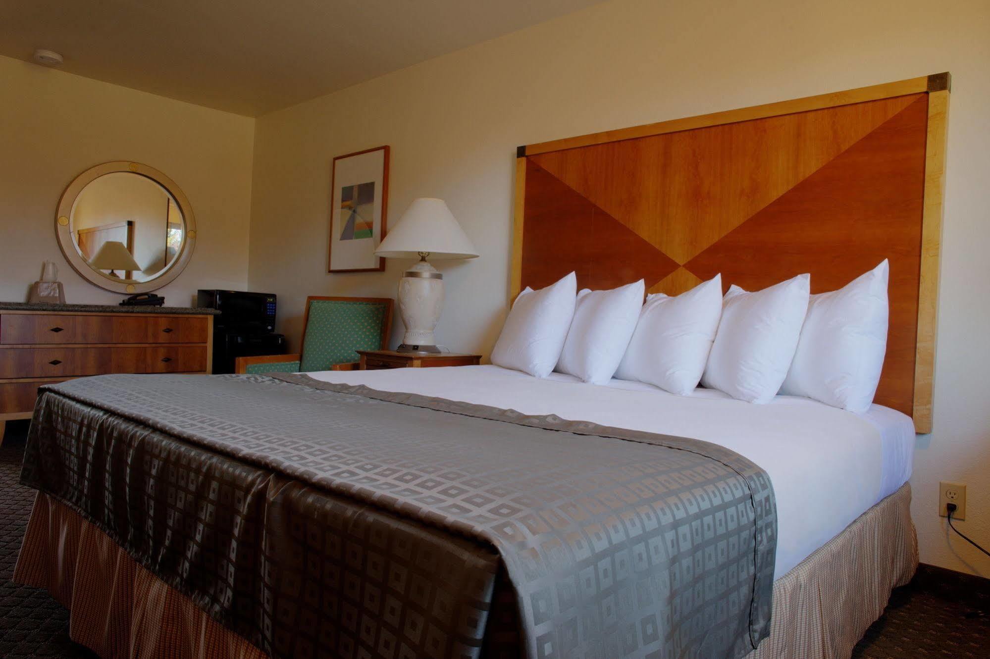 Olympic View Inn Скуим Екстериор снимка